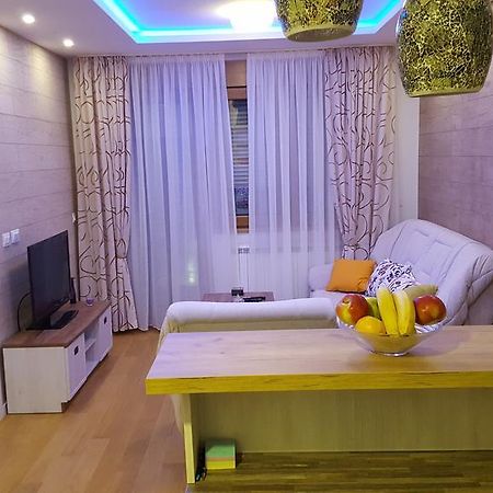 Vesna Apartment Belgrado Buitenkant foto